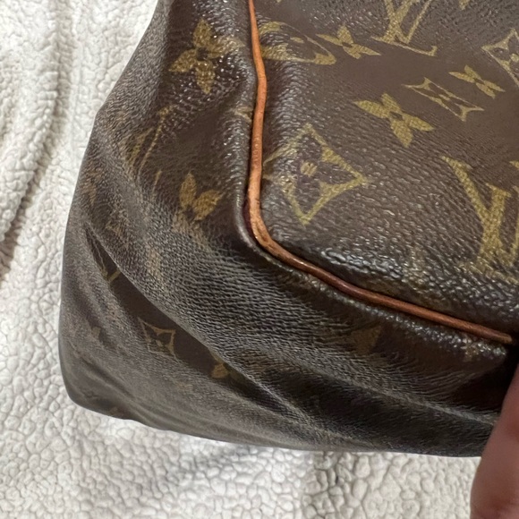 Louis Vuitton Monogram Speedy - Picture 9 of 15